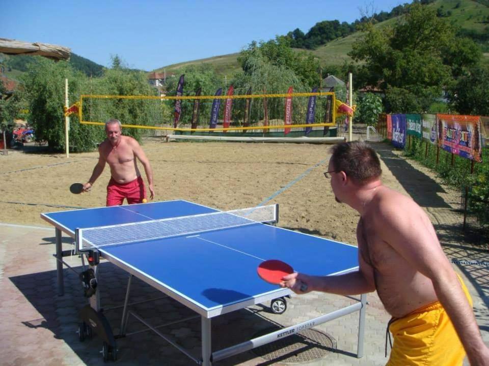 Holiday Vendeghaz Es Szabadidokert Jardanhaza Εξωτερικό φωτογραφία