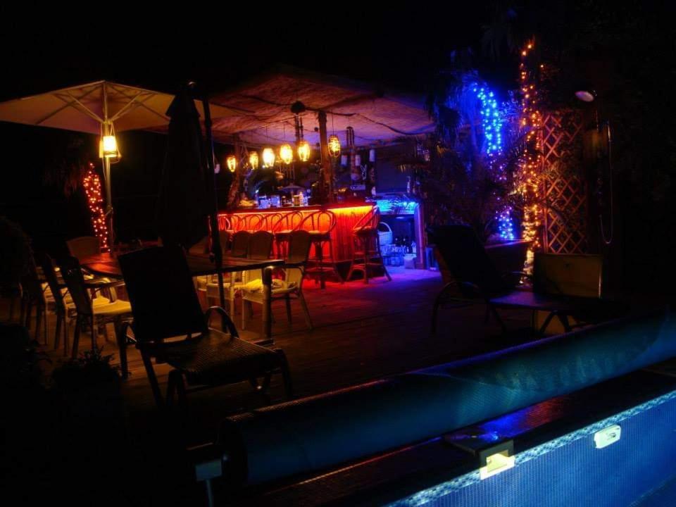 Holiday Vendeghaz Es Szabadidokert Jardanhaza Εξωτερικό φωτογραφία